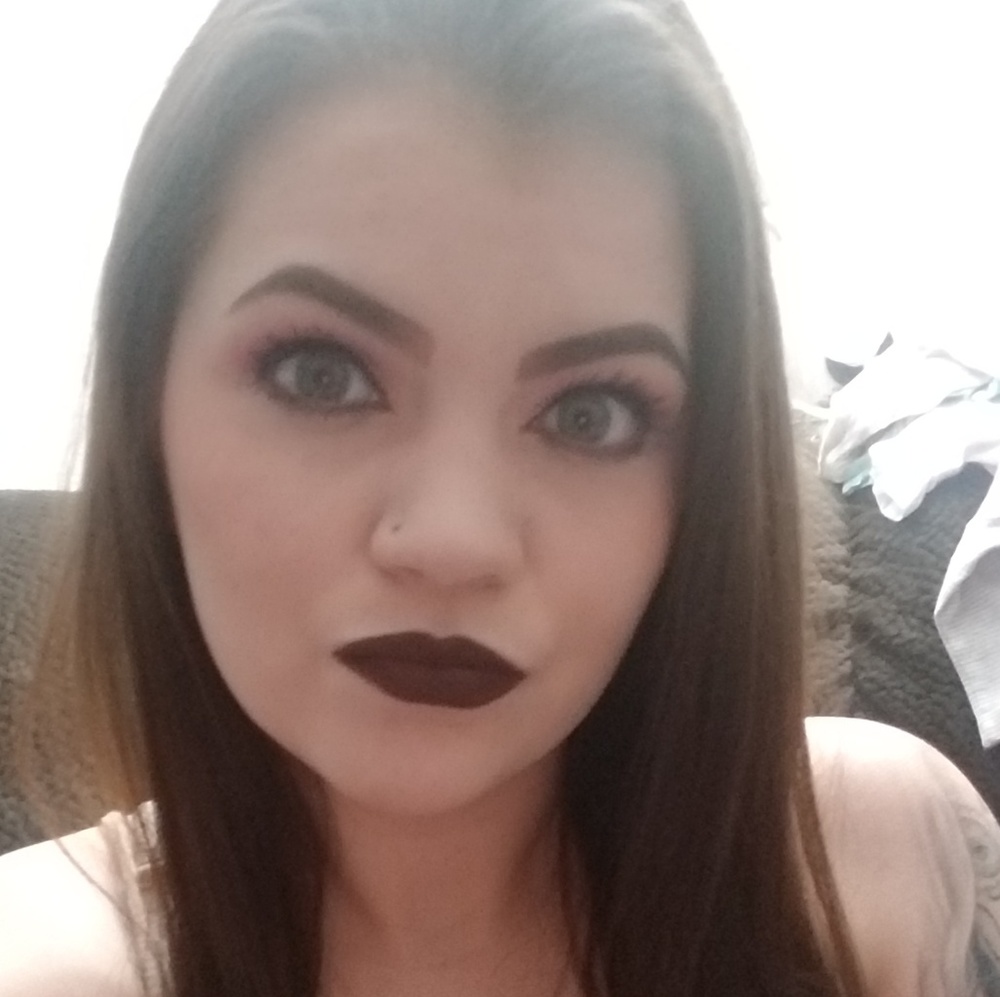 Meet your Posher, Cierra